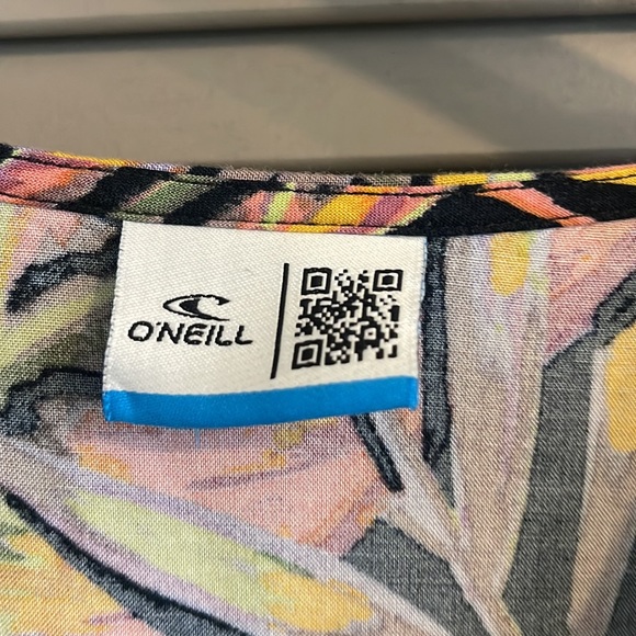 O’Neil Oliana wrap dress black tropical flower print - Picture 4 of 6